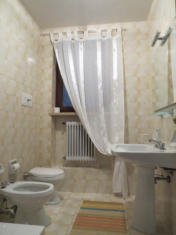 Residence Liana Albisano Торрі-дель-Бенако Екстер'єр фото
