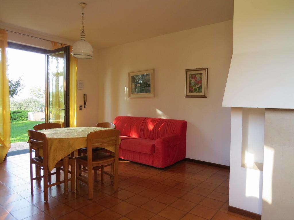 Residence Liana Albisano Торрі-дель-Бенако Екстер'єр фото
