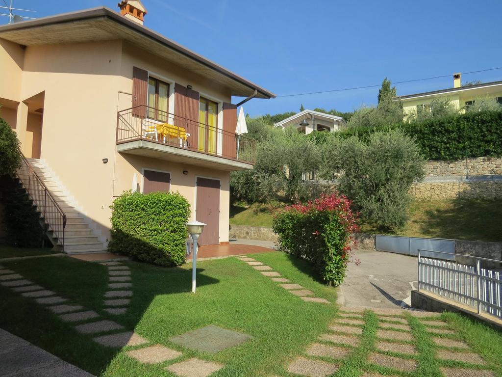 Residence Liana Albisano Торрі-дель-Бенако Екстер'єр фото