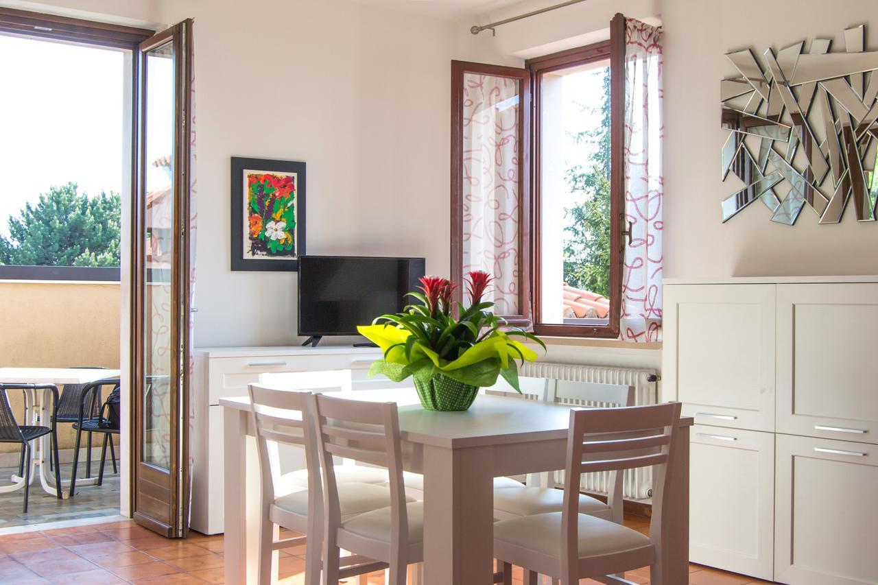 Residence Liana Albisano Торрі-дель-Бенако Екстер'єр фото