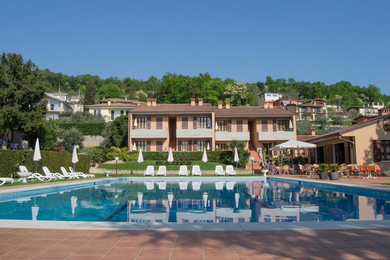 Residence Liana Albisano Торрі-дель-Бенако Екстер'єр фото
